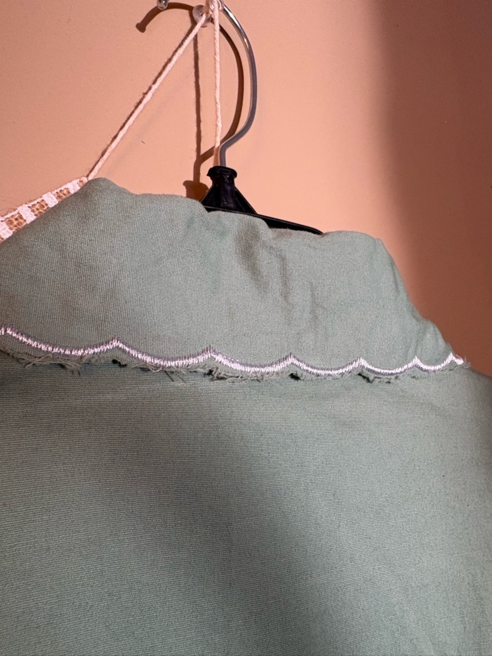 Sage Green Floral Embroidered Blouse Vintage Style - Picture 6 of 7
